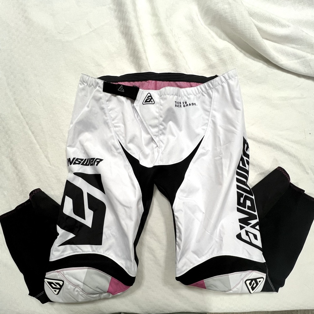 NWT Women’s Answer A23 Syncron CC Motocross Pants Size 16 Black/White/Rhodamine